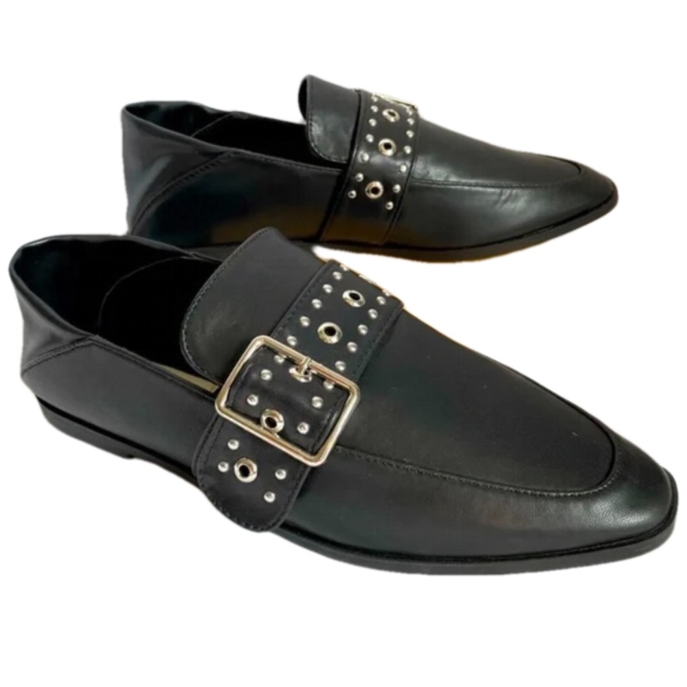 Vintage Havana Black studded flats size 8 like new condition—sooooo comfy